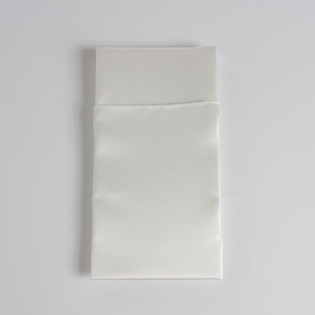 https://www.partymosaic.com/files/productcatalog/products/47343/images/White-Lamour-Dinner-Napkin.jpg